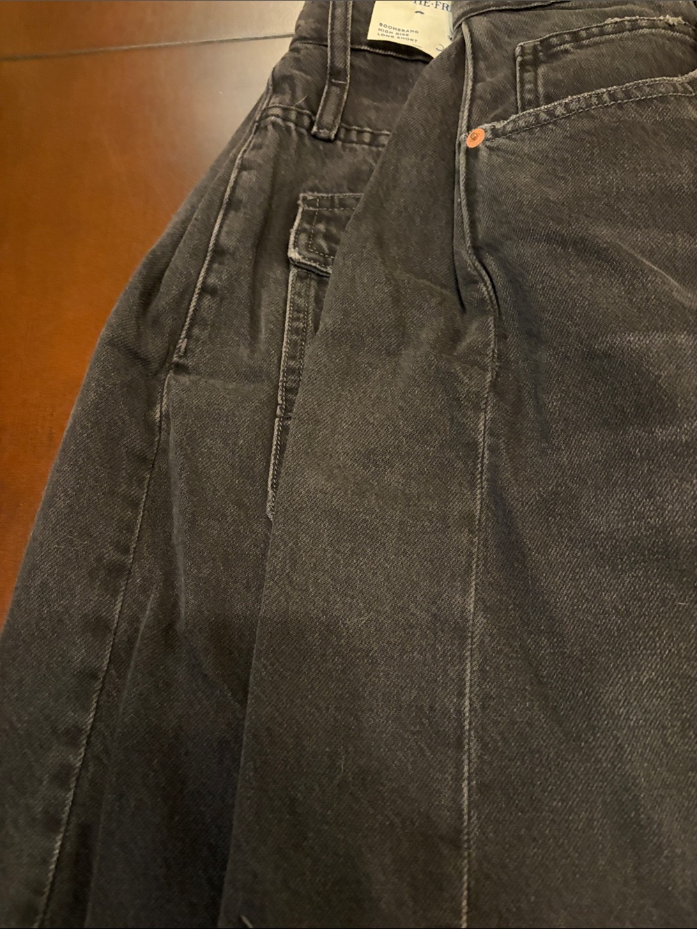 We The Free, boomerang Black Jean Shorts missing one top copper rivet. - Picture 13 of 15